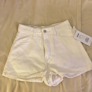 3/$15. White demin vintage shorts size 2